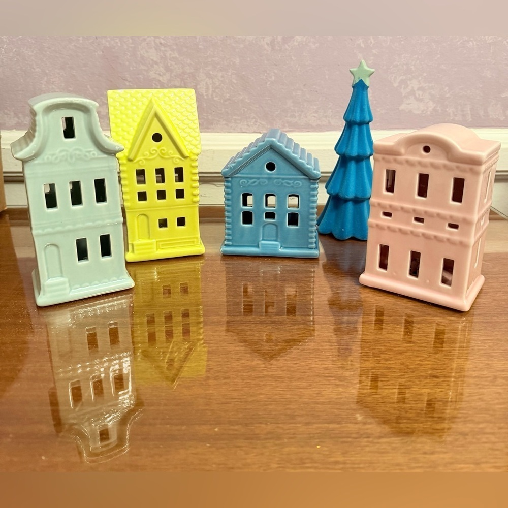 Festive Charming Pastel Holiday Village Set with Tree
